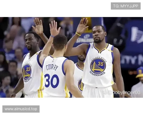 勇士大胜热火三喜一忧 格林缺阵显流畅